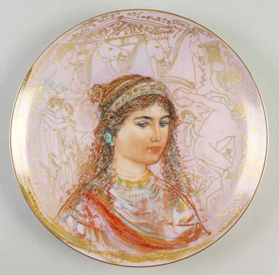 Hibel Museum Commemorative Plate Diana-Tribute To Ancient Greece - Boxed by Hibel-1