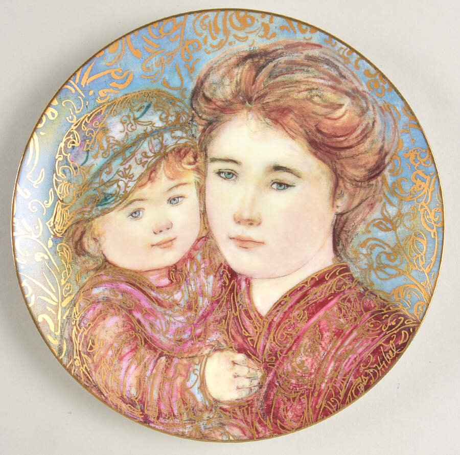 Mother's Day Plate Regal Gift Jacqueline And Renee - No Box by Hibel-1