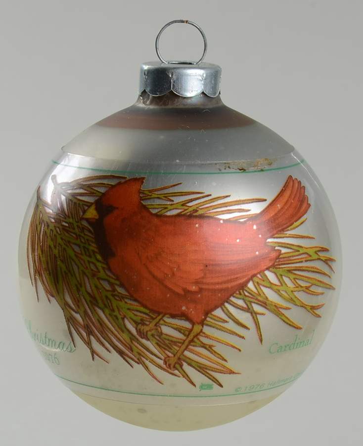1976 Hallmark Christmas Ornaments Cardinals - No Box by Hallmark Gold Crown-1