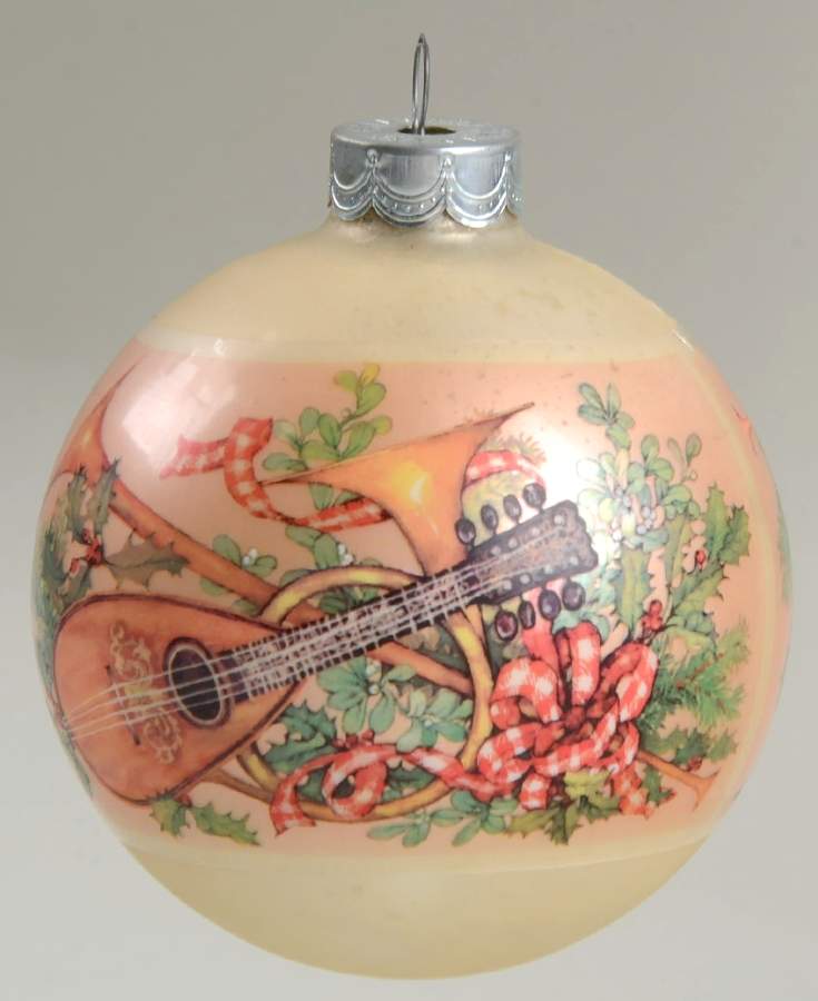 1977 Hallmark Christmas Ornaments Mandolin - Boxed by Hallmark Gold Crown-1