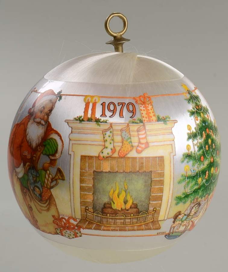 1978 Hallmark Christmas Ornaments 25th Christmas Together - Boxed by Hallmark Gold Crown-1