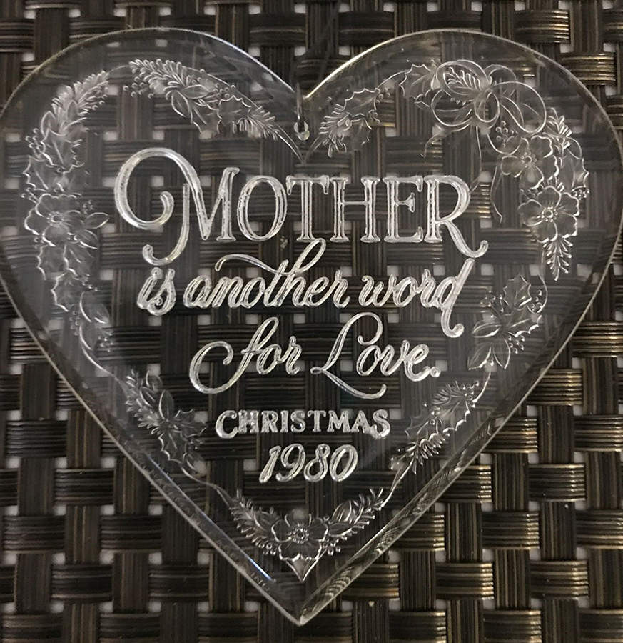 Holiday Highlights 1980-Mother-Dated - No Box by Hallmark Gold Crown-1