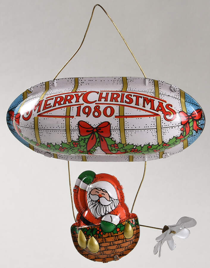 1980 Hallmark Christmas Ornaments Santa's Flight - Boxed by Hallmark Gold Crown-1