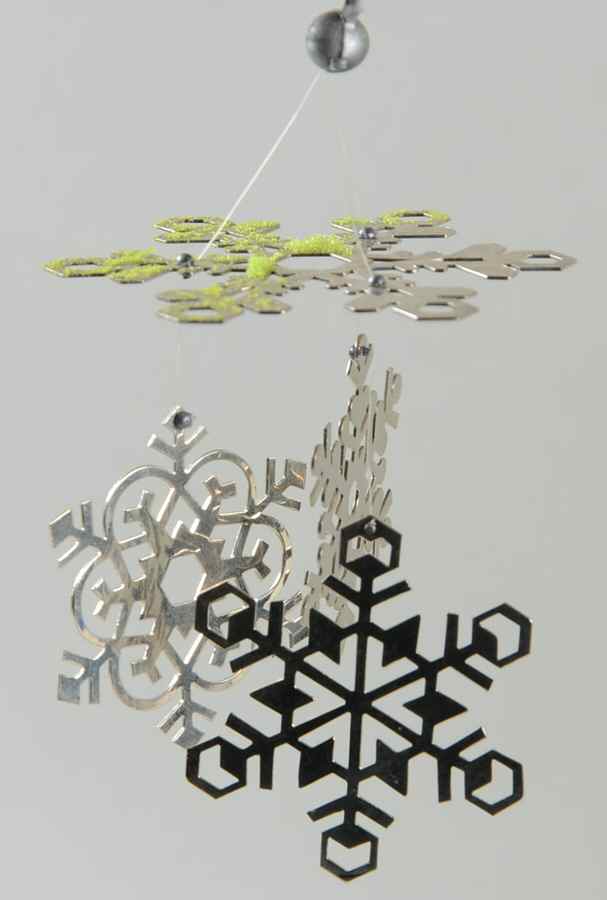 Holiday Chimes 1980-Snowflake Chimes - Boxed by Hallmark Gold Crown-1