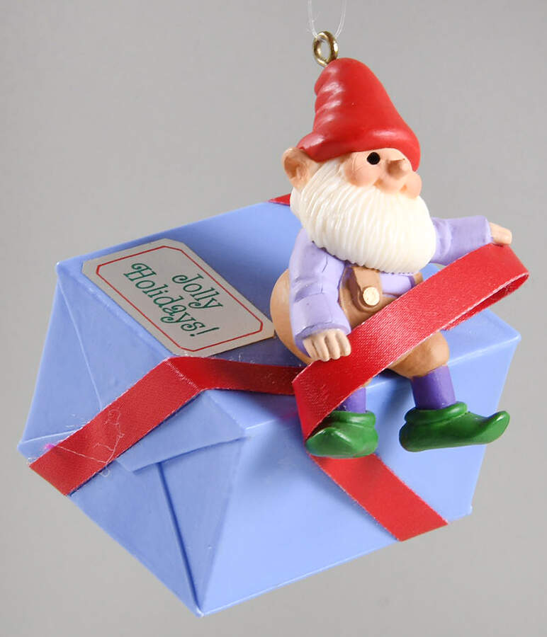1984 Hallmark Christmas Ornaments Gift Of Music - No Box by Hallmark Gold Crown-1