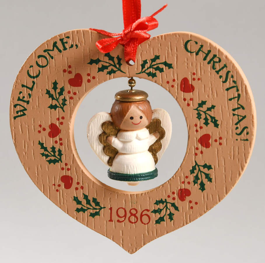 1986 Hallmark Christmas Ornaments Welcome Christmas - No Box by Hallmark Gold Crown-1