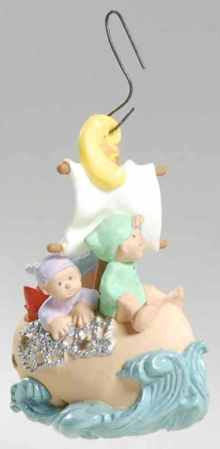 1986 Hallmark Christmas Ornaments Wynken, Bynken & Nod - Boxed by Hallmark Gold Crown-1