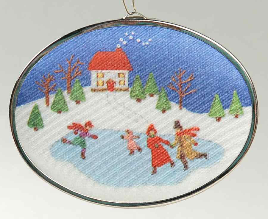 1986 Hallmark Christmas Ornaments Joy Of Friends - No Box by Hallmark Gold Crown-1