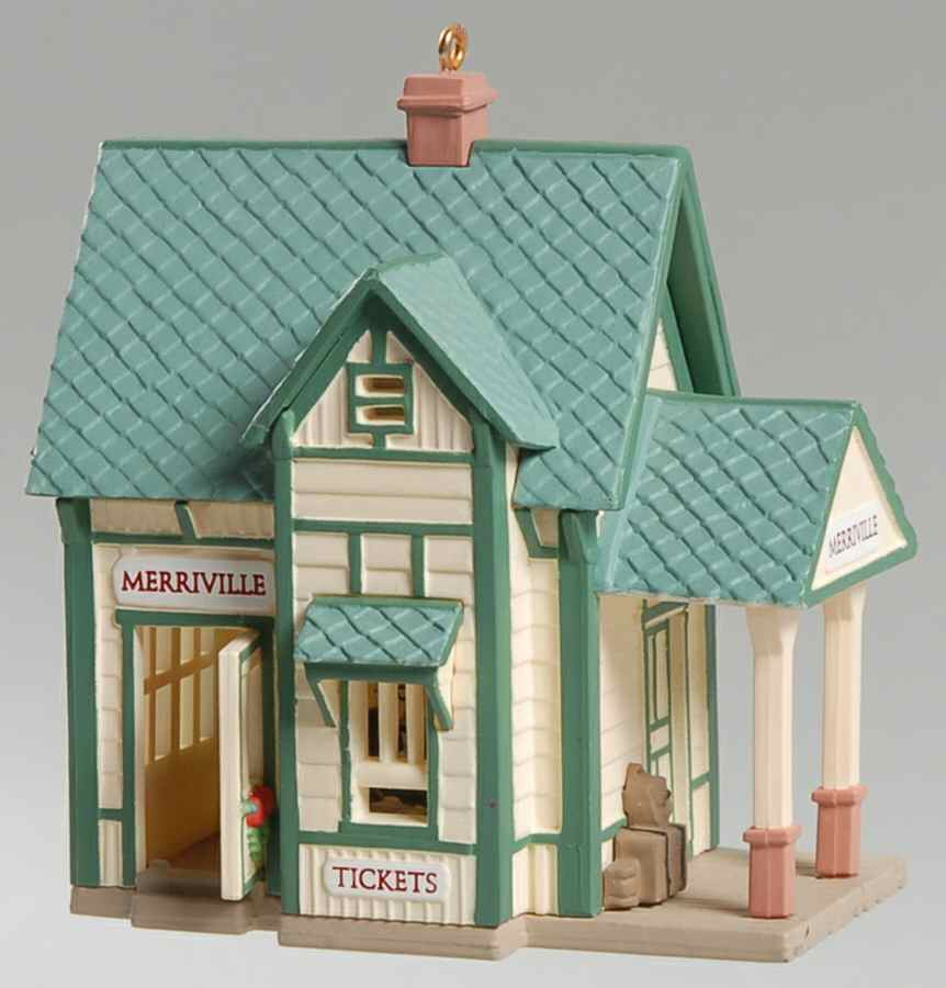 1987 Hallmark Christmas Ornaments Train Station - Boxed by Hallmark Gold Crown-1