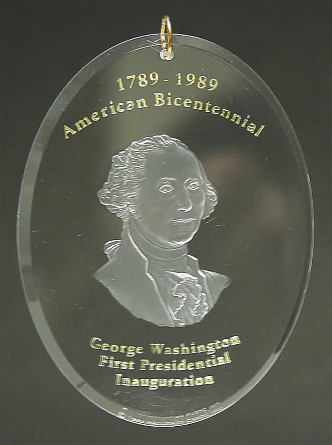 1989 Hallmark Christmas Ornaments George Washington Bicentennial - Boxed by Hallmark Gold Crown-1