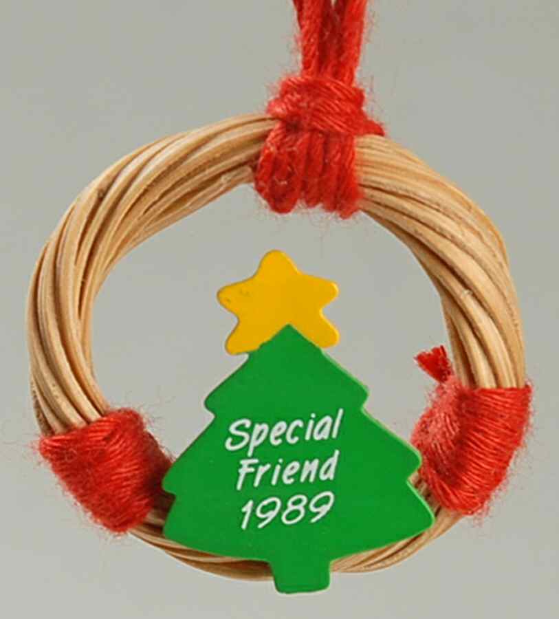 1989 Hallmark Christmas Ornaments Special Friend-Miniature - Boxed by Hallmark Gold Crown-1