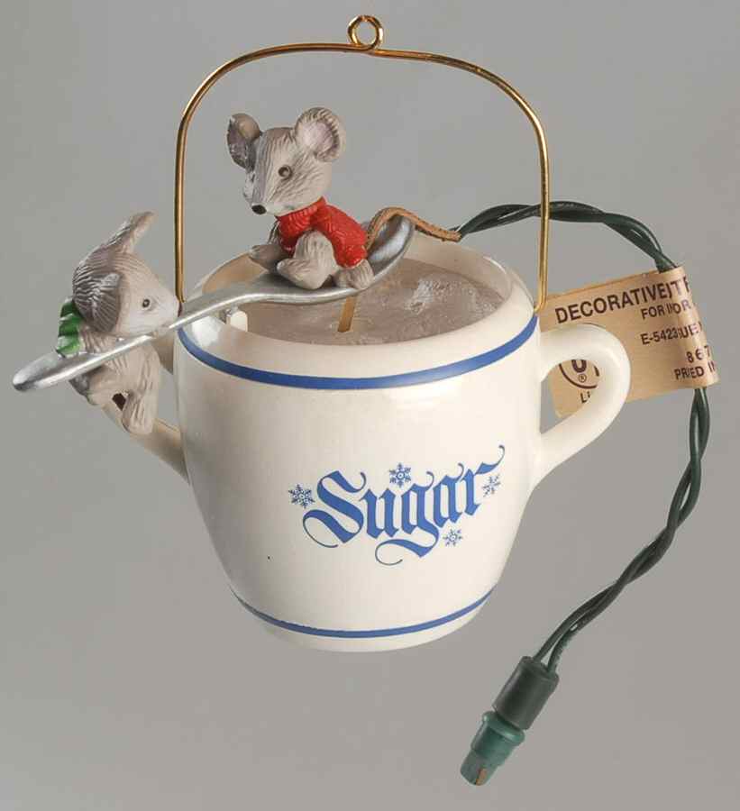 1989 Hallmark Christmas Ornaments Loving Spoonful - No Box by Hallmark Gold Crown-1