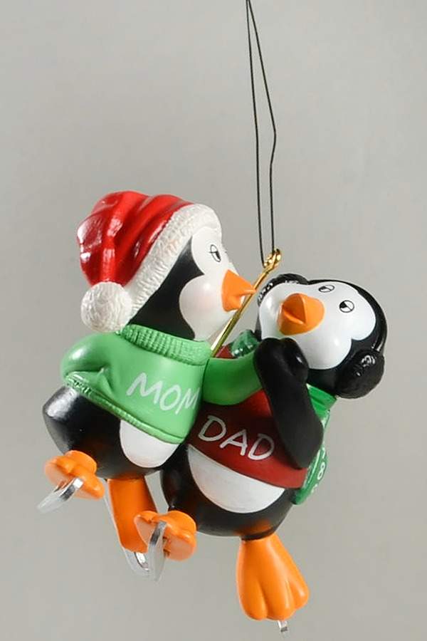 1989 Hallmark Christmas Ornaments Mom And Dad - Boxed by Hallmark Gold Crown-1