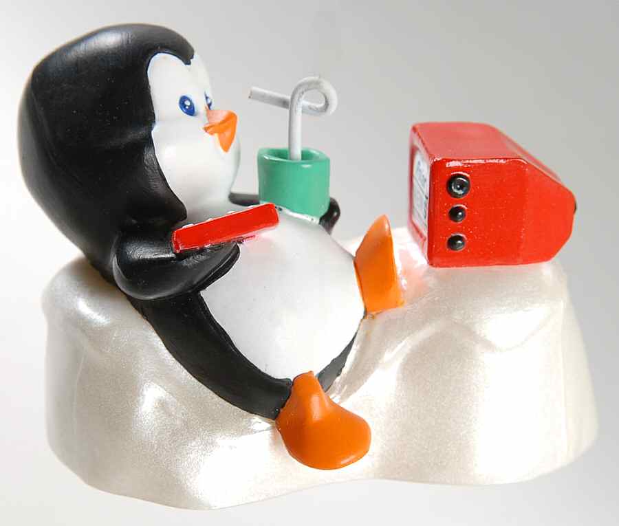 1990 Hallmark Christmas Ornaments Polar Tv - No Box by Hallmark Gold Crown-1