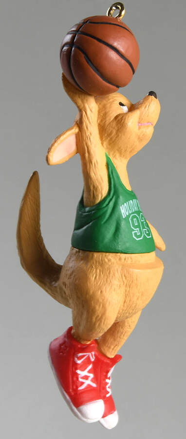 1993 Hallmark Christmas Ornaments Dunkin Roo - Boxed by Hallmark Gold Crown-1