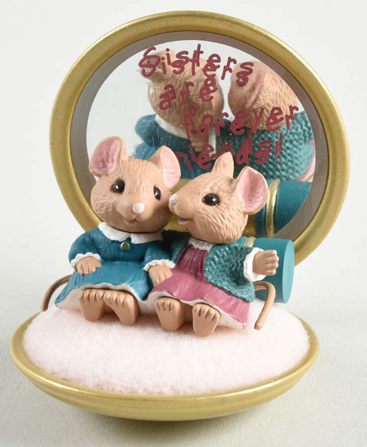 1993 Hallmark Christmas Ornaments Sister To Sister - No Box by Hallmark Gold Crown-1