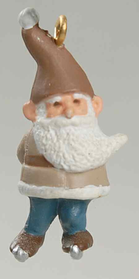 1993 Hallmark Christmas Ornaments Learning To Skate - Boxed by Hallmark Gold Crown-1