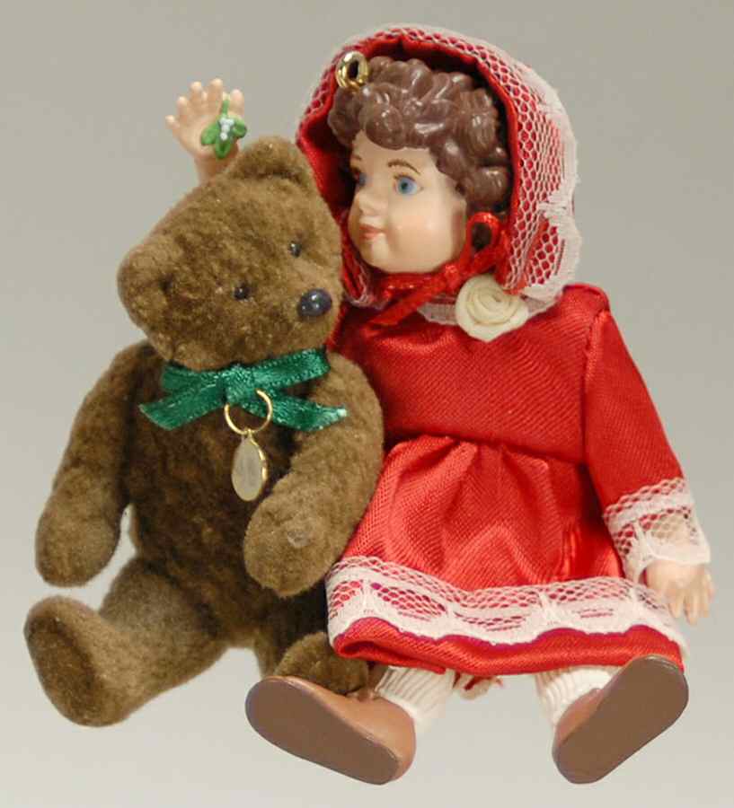 1993 Hallmark Christmas Ornaments Julianne And Teddy - Boxed by Hallmark Gold Crown-1