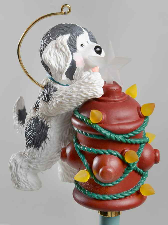 1993 Hallmark Christmas Ornaments Dog's Best Friend - No Box by Hallmark Gold Crown-1
