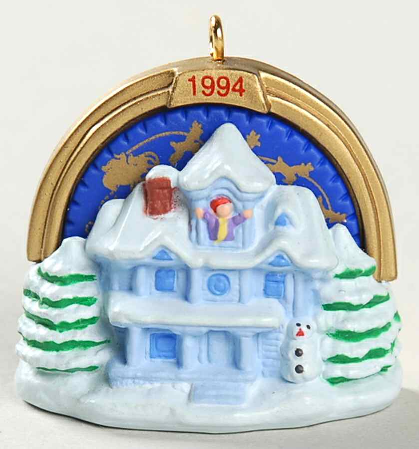 1994 Hallmark Christmas Ornaments A Merry Flight - Boxed by Hallmark Gold Crown-1