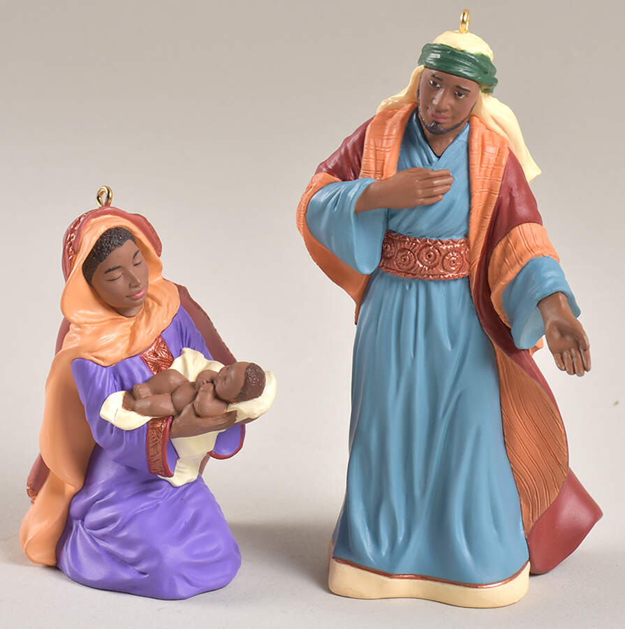 1995 Hallmark Christmas Ornaments Heaven's Gift - Boxed by Hallmark Gold Crown-1
