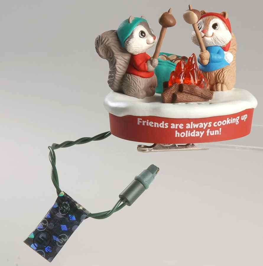 1995 Hallmark Christmas Ornaments Friends Share Fun - Boxed by Hallmark Gold Crown-1