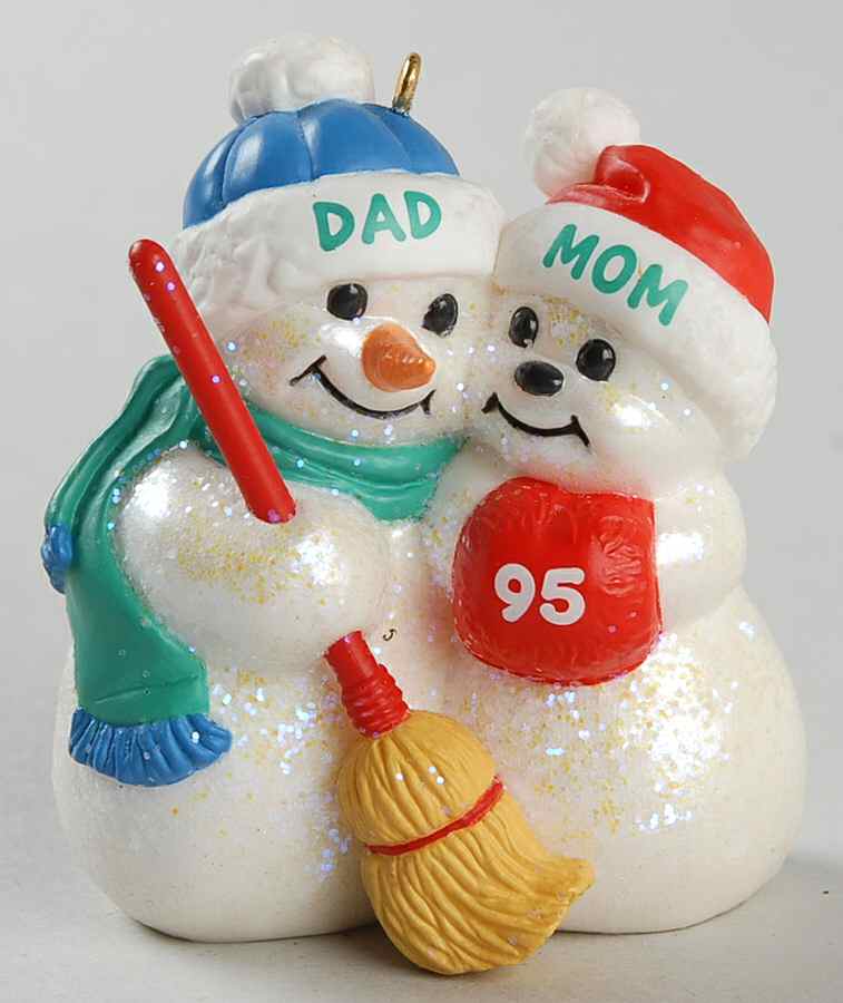 1995 Hallmark Christmas Ornaments Mom And Dad - No Box by Hallmark Gold Crown-1