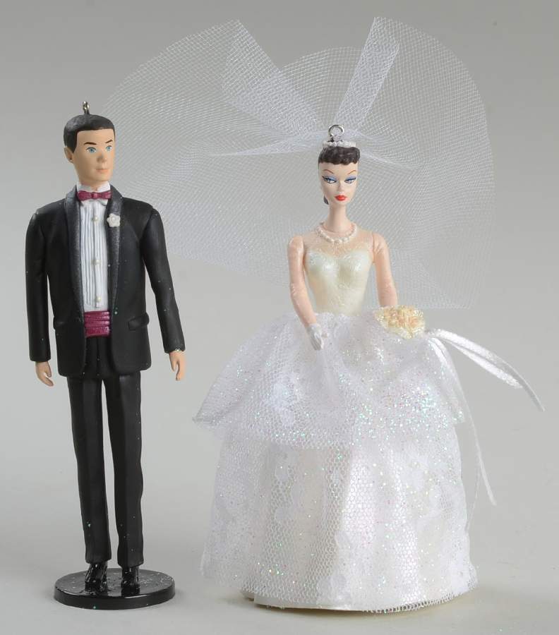 Barbie-Nostalgic Series Wedding Day-Ken & Barbie Complement - No Box by Hallmark Gold Crown-1