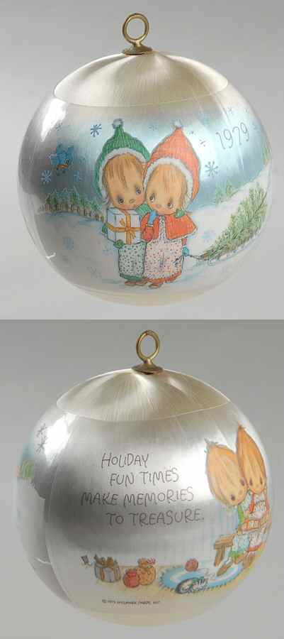 Betsey Clark Annual Ornaments Holiday Fun Times Make Memories To Treas - Boxed by Hallmark Gold Crown-1