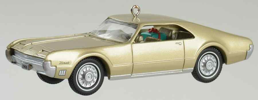 Classic American Cars 2004-1966 Toronado - Boxed by Hallmark Gold Crown-1