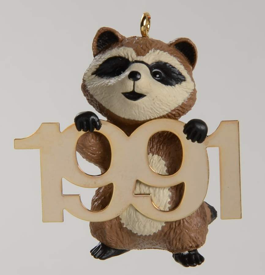 Fabulous Decade 1991 Raccoon - Boxed by Hallmark Gold Crown-1