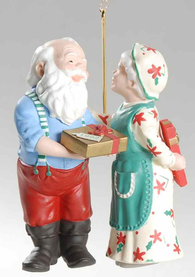 Mr & Mrs Claus 1992-#7-Gift Exchange - Boxed by Hallmark Gold Crown-1