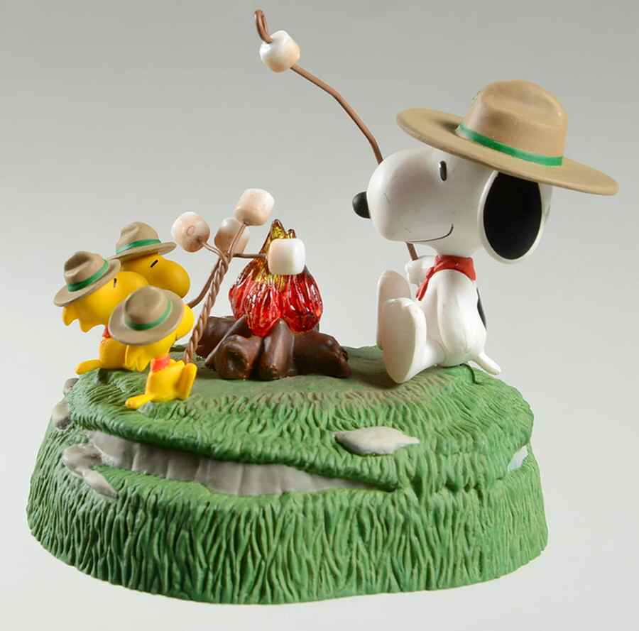 Peanuts Beagle Scouts Beagle Scouts Campfire - No Box by Hallmark Gold Crown-1