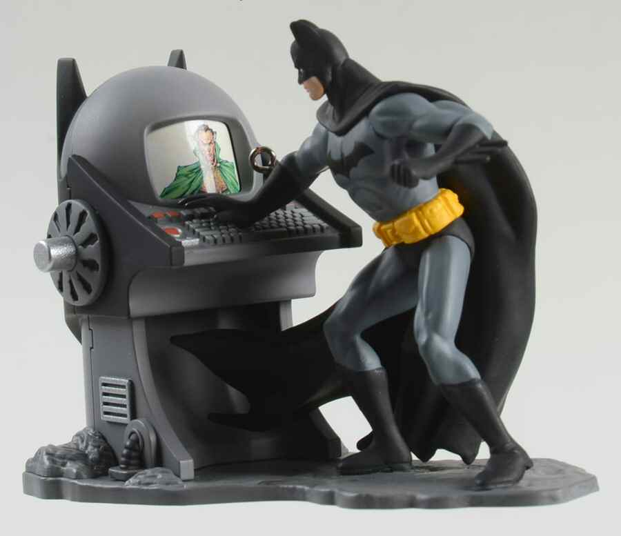 Batman 2007-Villain Database/Magic - No Box by Hallmark Gold Crown-1