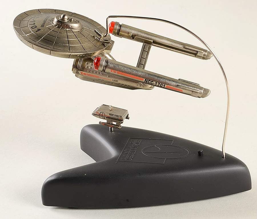 Star Trek 1996-30 Years-Set Of 2-Voice Magic - No Box by Hallmark Gold Crown-1
