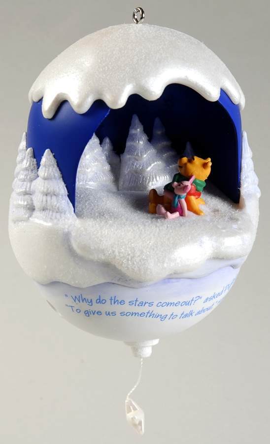 Winnie the Pooh Sharing The Stars-Club - Boxed by Hallmark Gold Crown-1