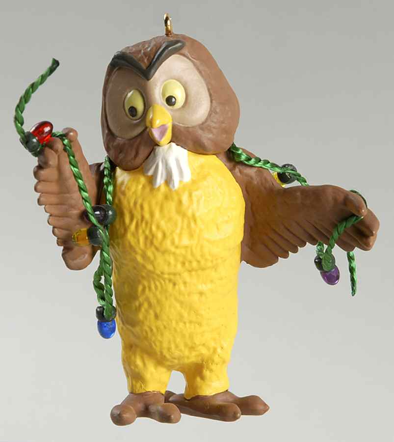 Winnie the Pooh Owl-In Christmas Lights - No Box by Hallmark Gold Crown-1