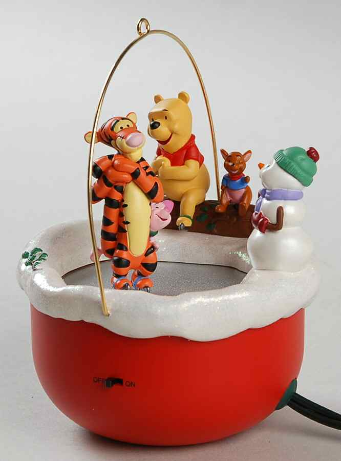 Winnie the Pooh Skating In Circles - Boxed by Hallmark Gold Crown-1