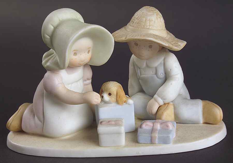 Circle of Friends The Perfect Gift - Boxed by Homco-1