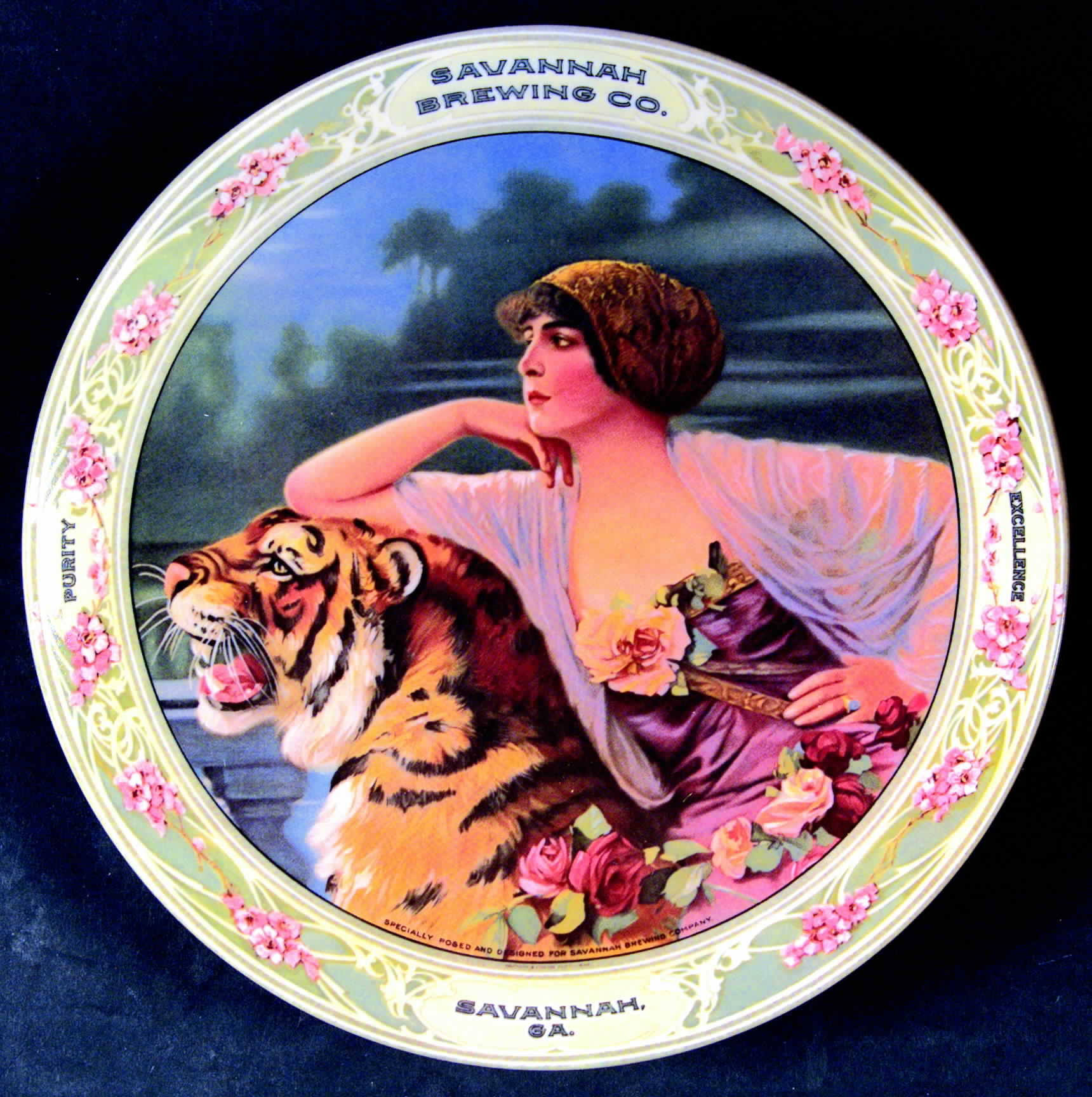 Nostalgia Savannah Beer Girl - No Box by Hoyle-1