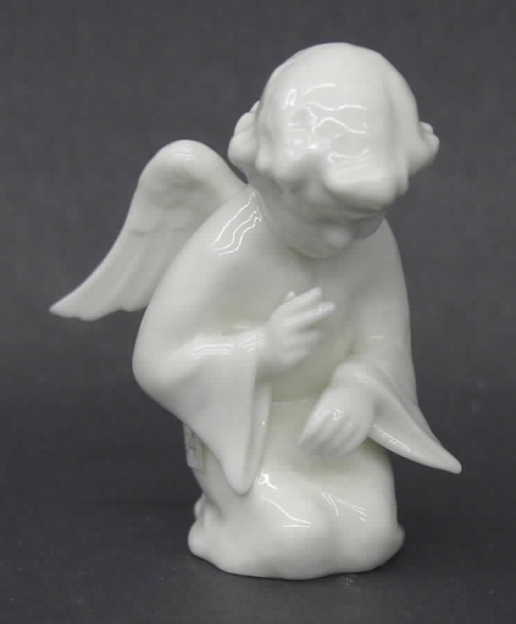 Cherubs-Angels Angel Kneeling - Boxed by Hutschenreuther-1