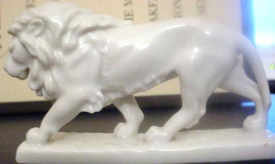 Wild Animals Lion-White - Boxed by Hutschenreuther-1