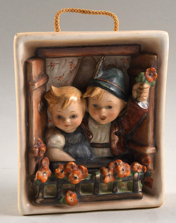 Vacation Time Wall Plaque Tm2-Vacation Time - No Box by M.I. Hummel-1