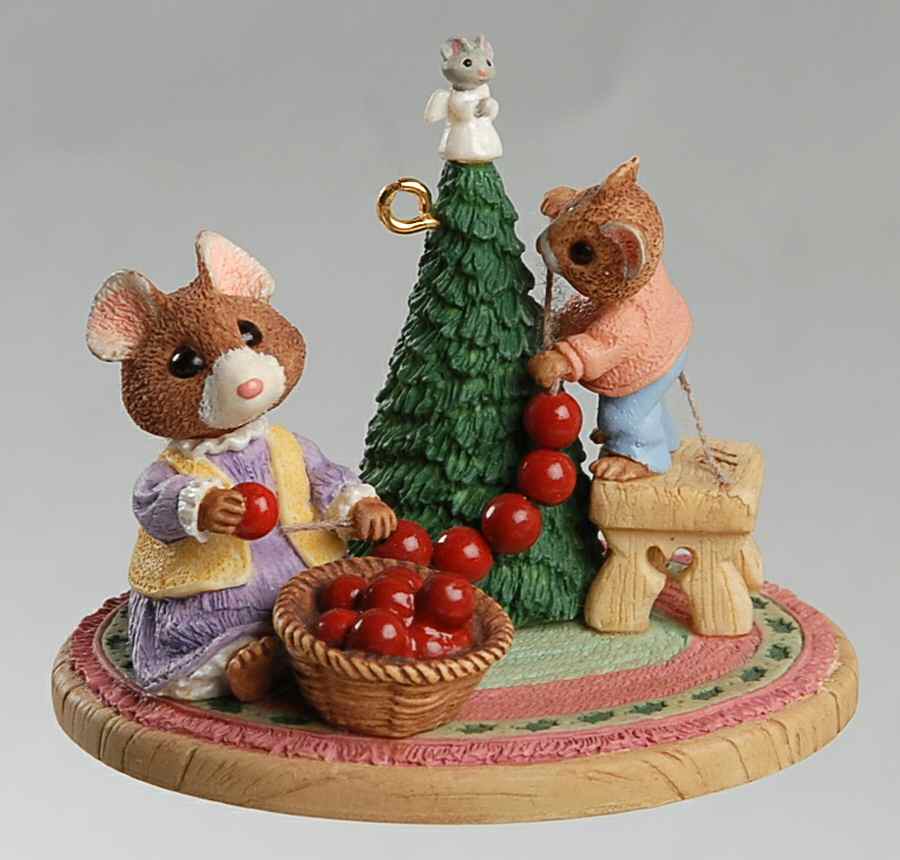 1997 Hallmark Christmas Ornaments The Perfect Tree - Boxed by Hallmark Gold Crown-1