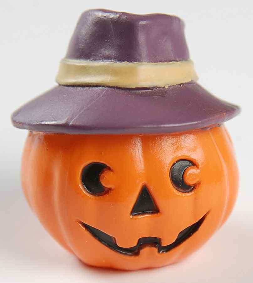 Merry Miniatures 1994 Pumpkin With Hat - Boxed by Hallmark Gold Crown-1