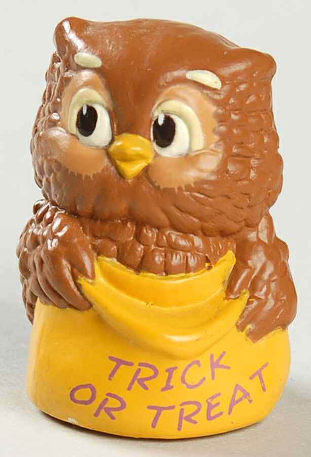 Merry Miniatures 1988 Owl - Boxed by Hallmark Gold Crown-1