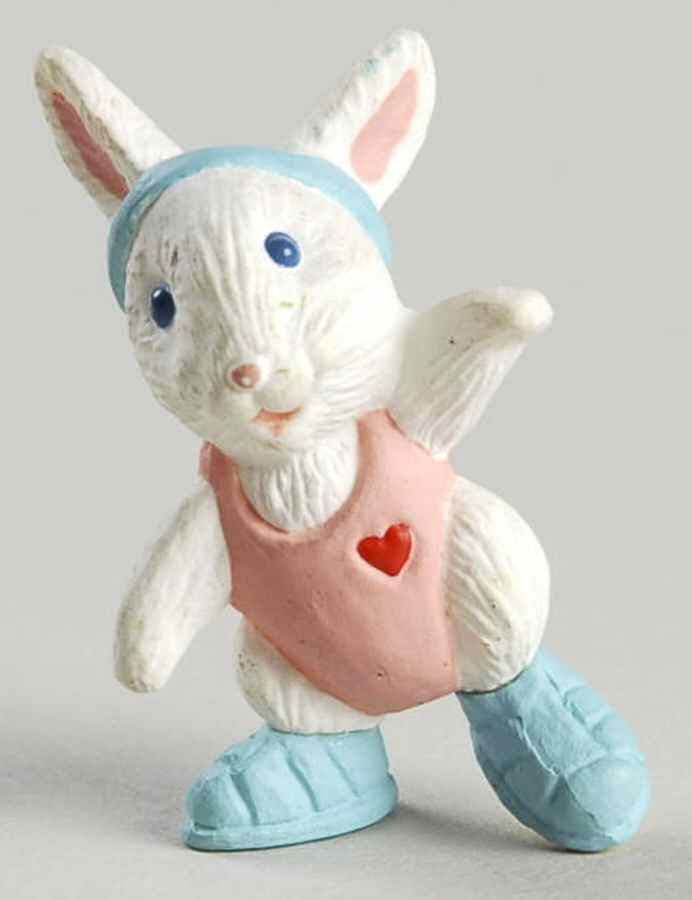Merry Miniatures 1991 Aerobic Bunny - Boxed by Hallmark Gold Crown-1