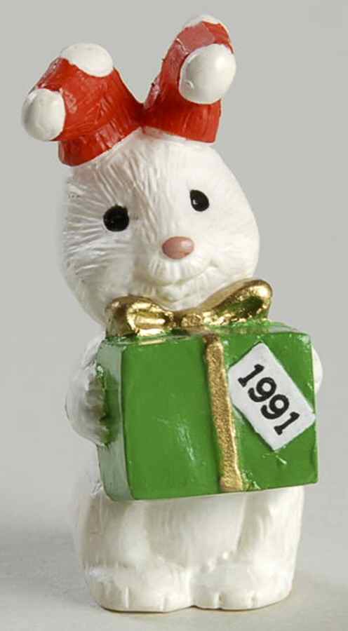 Merry Miniatures 1991 Gift Bringer Bunny - Boxed by Hallmark Gold Crown-1