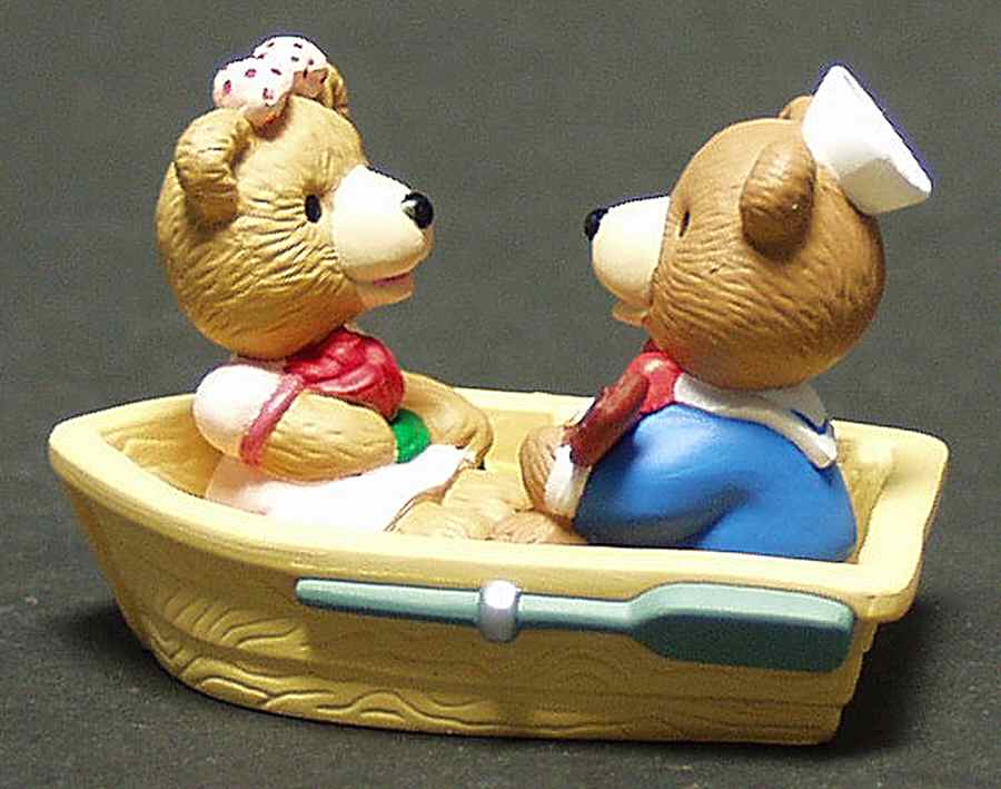 Merry Miniatures 1996 Sweetheart Cruise - No Box by Hallmark Gold Crown-1