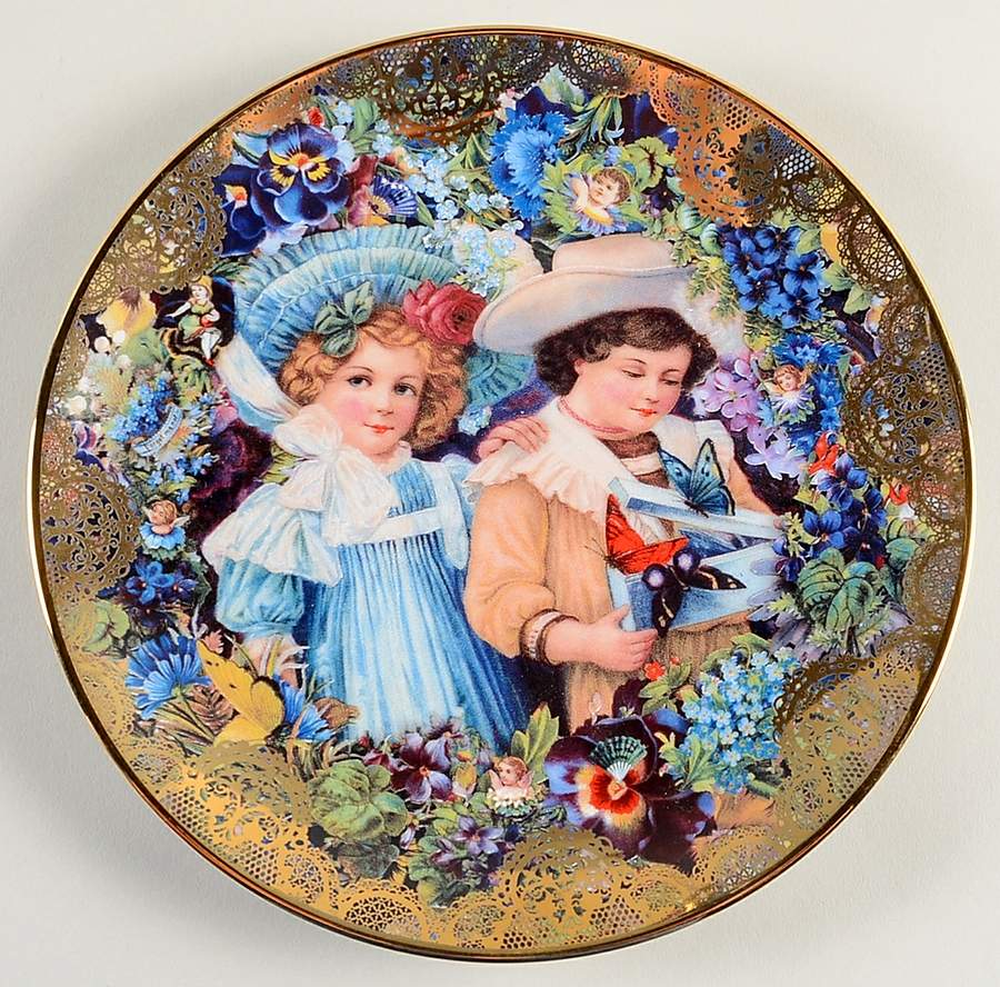 Romantic Victorian Keepsakes Summertime Fancy - No Box by Hamilton Collection-1